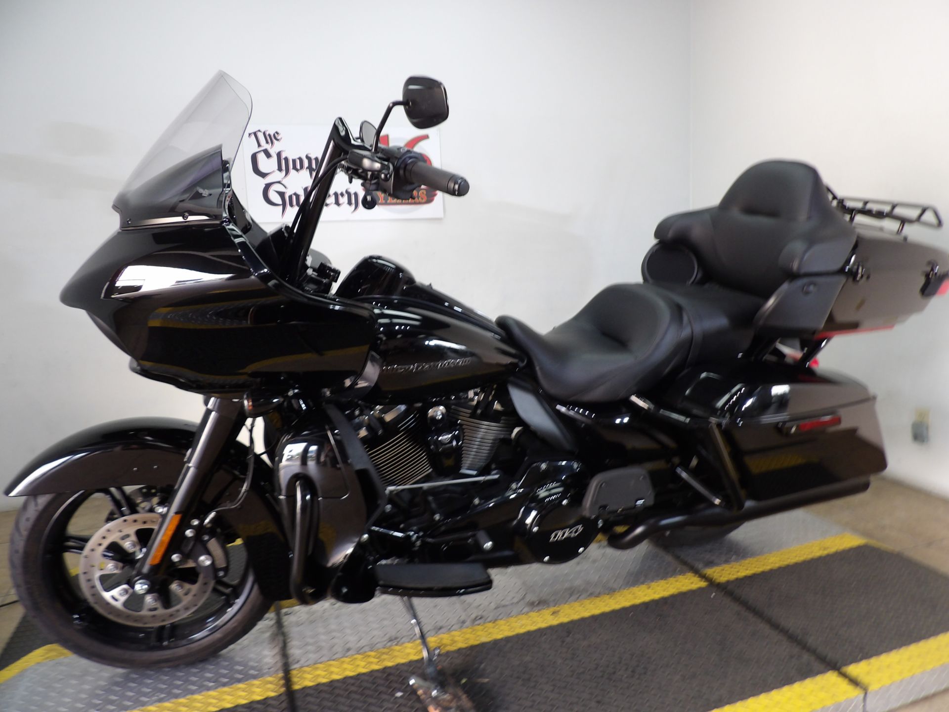2021 Harley-Davidson Road Glide® Limited in Temecula, California - Photo 6