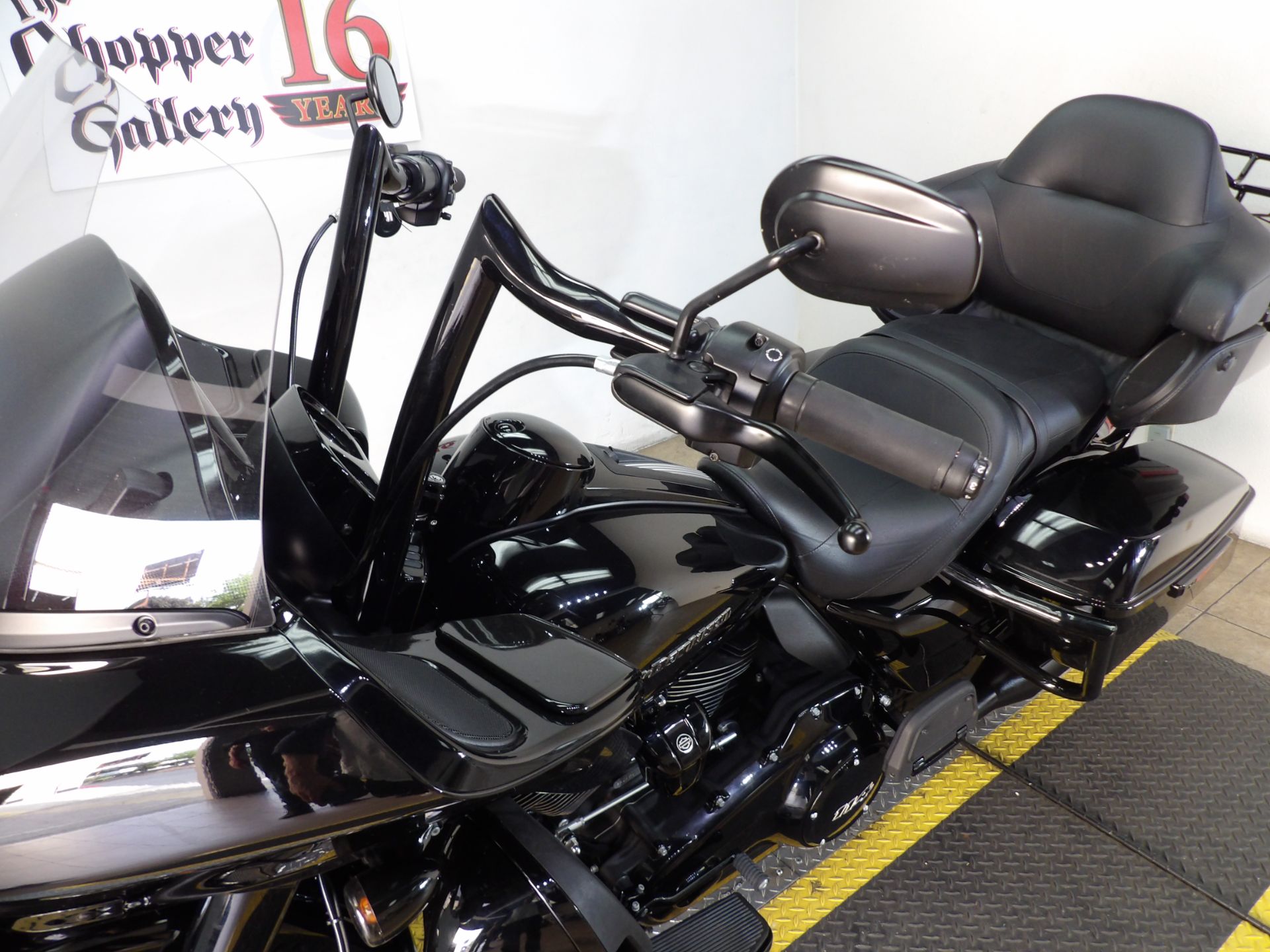 2021 Harley-Davidson Road Glide® Limited in Temecula, California - Photo 12