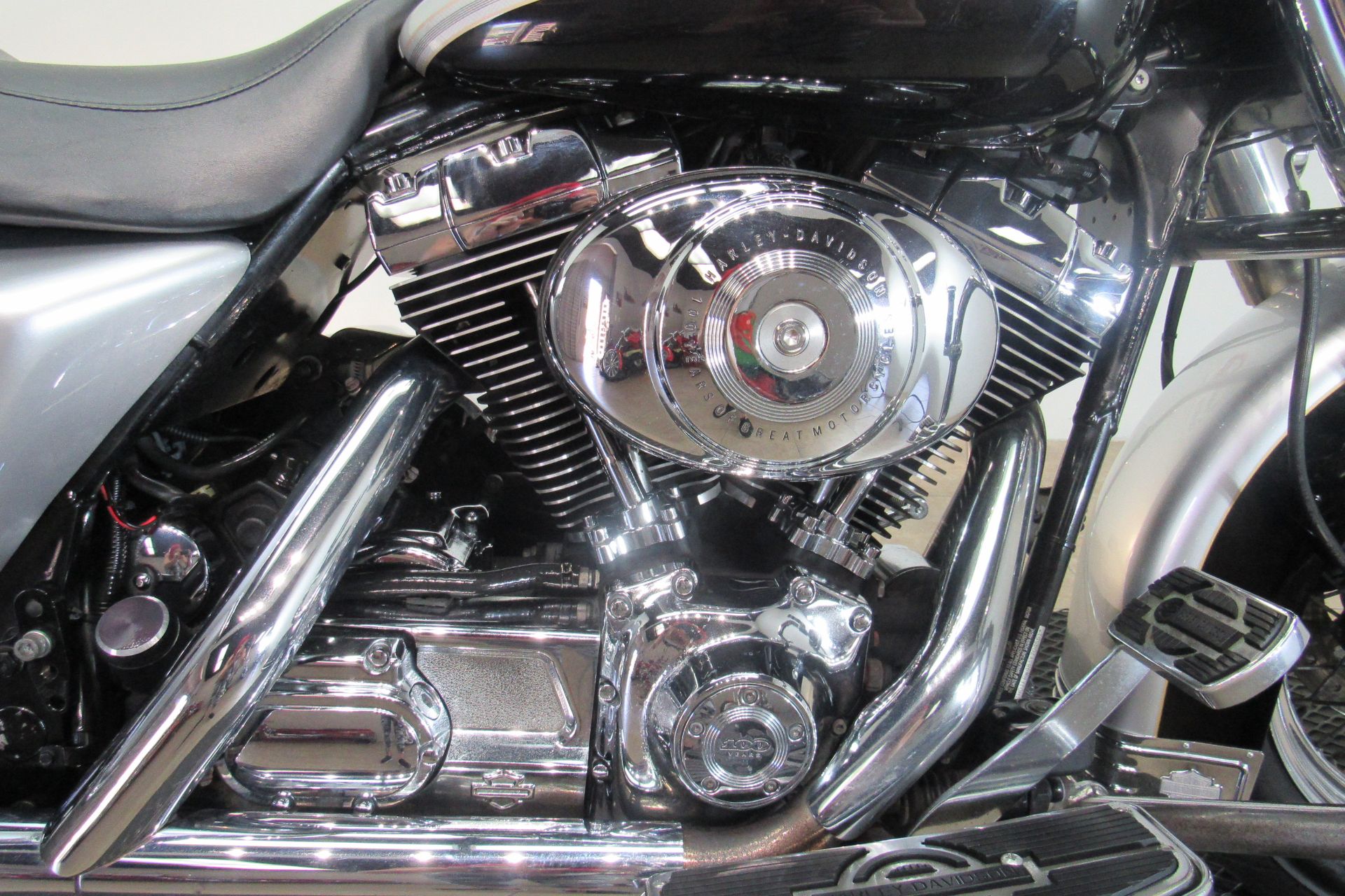 2003 Harley-Davidson Road King Classic in Temecula, California - Photo 8