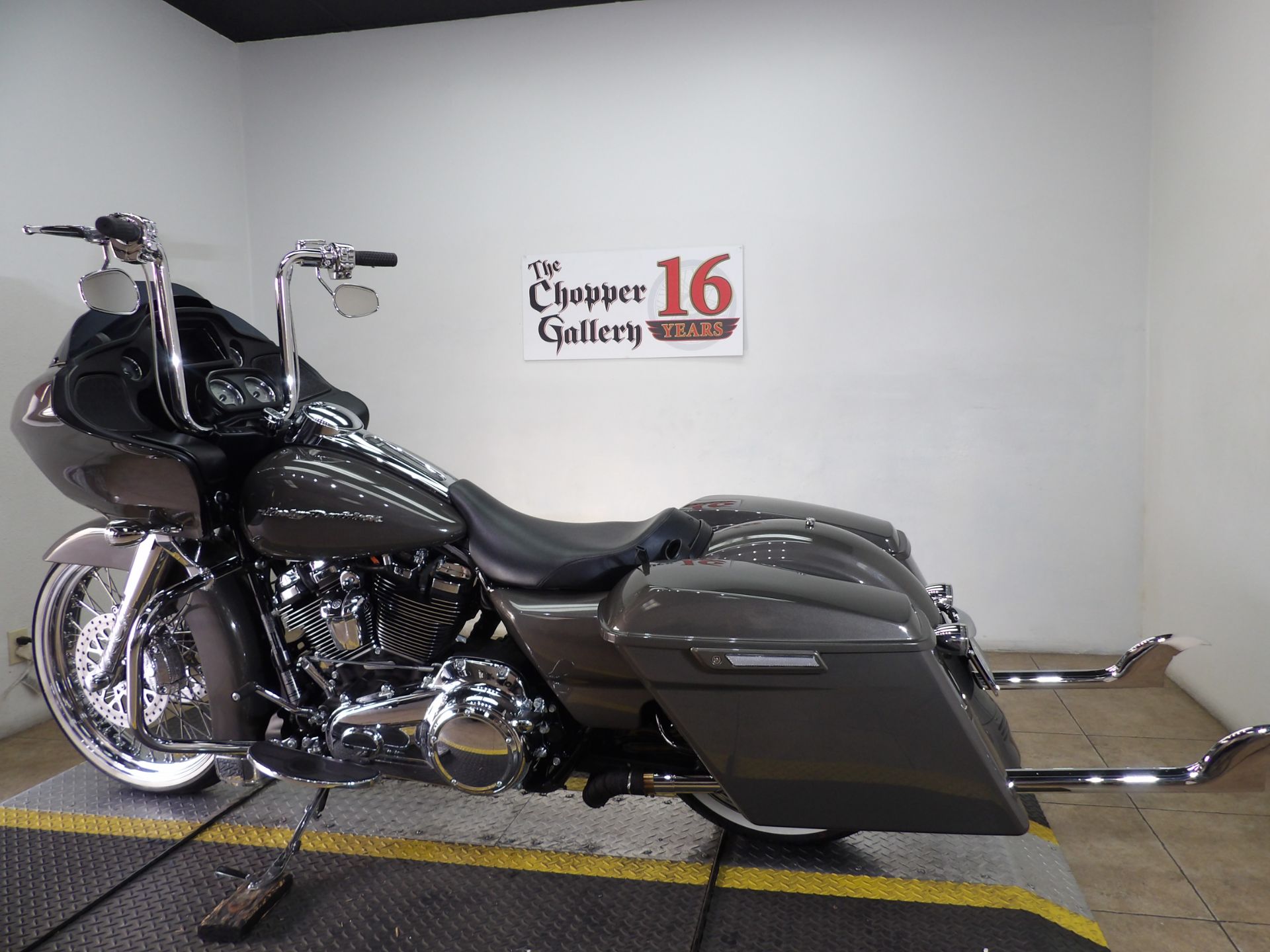 2019 Harley-Davidson Road Glide® in Temecula, California - Photo 10