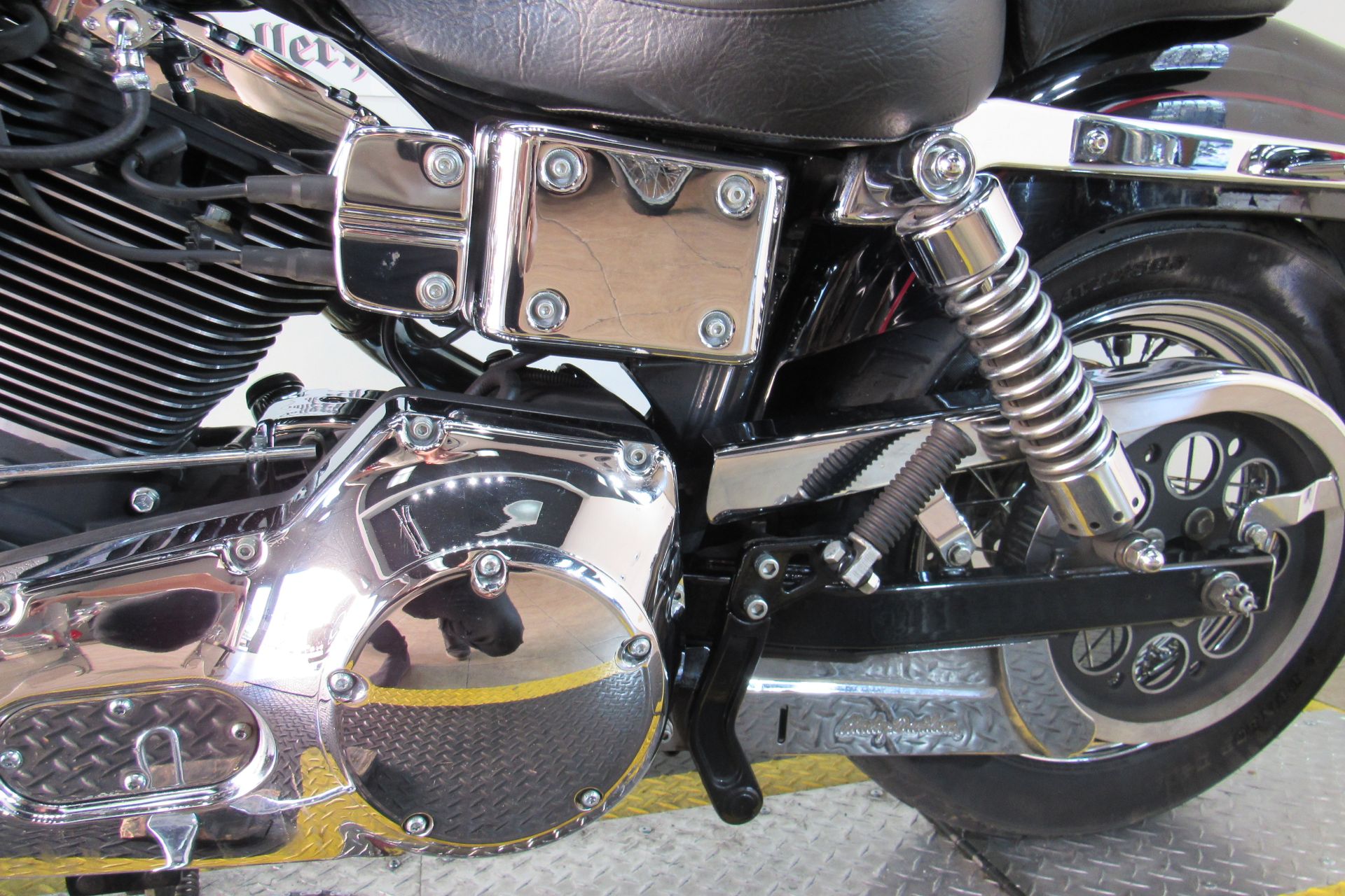 2001 Harley-Davidson FXDWG Dyna Wide Glide® in Temecula, California - Photo 15