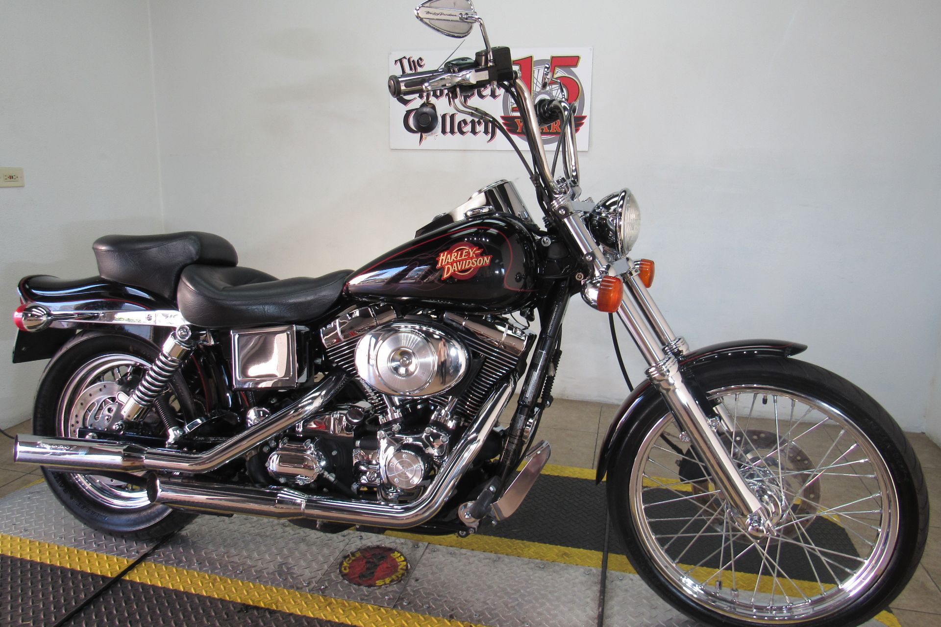 2001 Harley-Davidson FXDWG Dyna Wide Glide® in Temecula, California - Photo 5