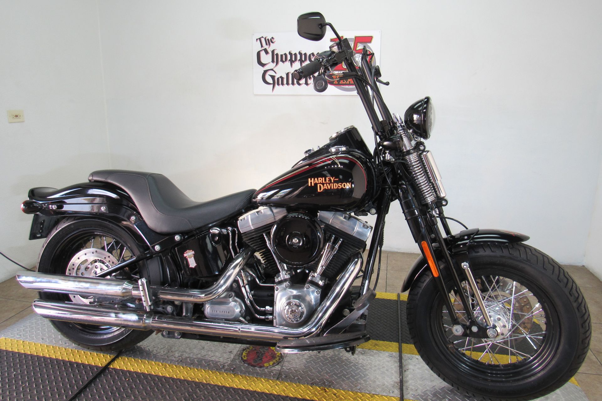 2008 Harley-Davidson Softail® Cross Bones™ in Temecula, California - Photo 3