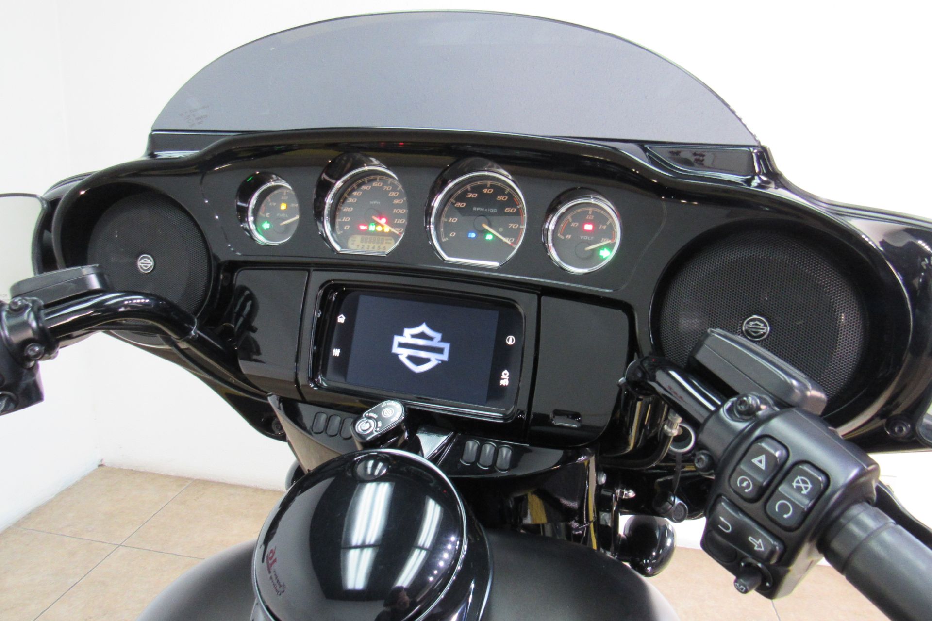 2020 Harley-Davidson Street Glide® Special in Temecula, California - Photo 26