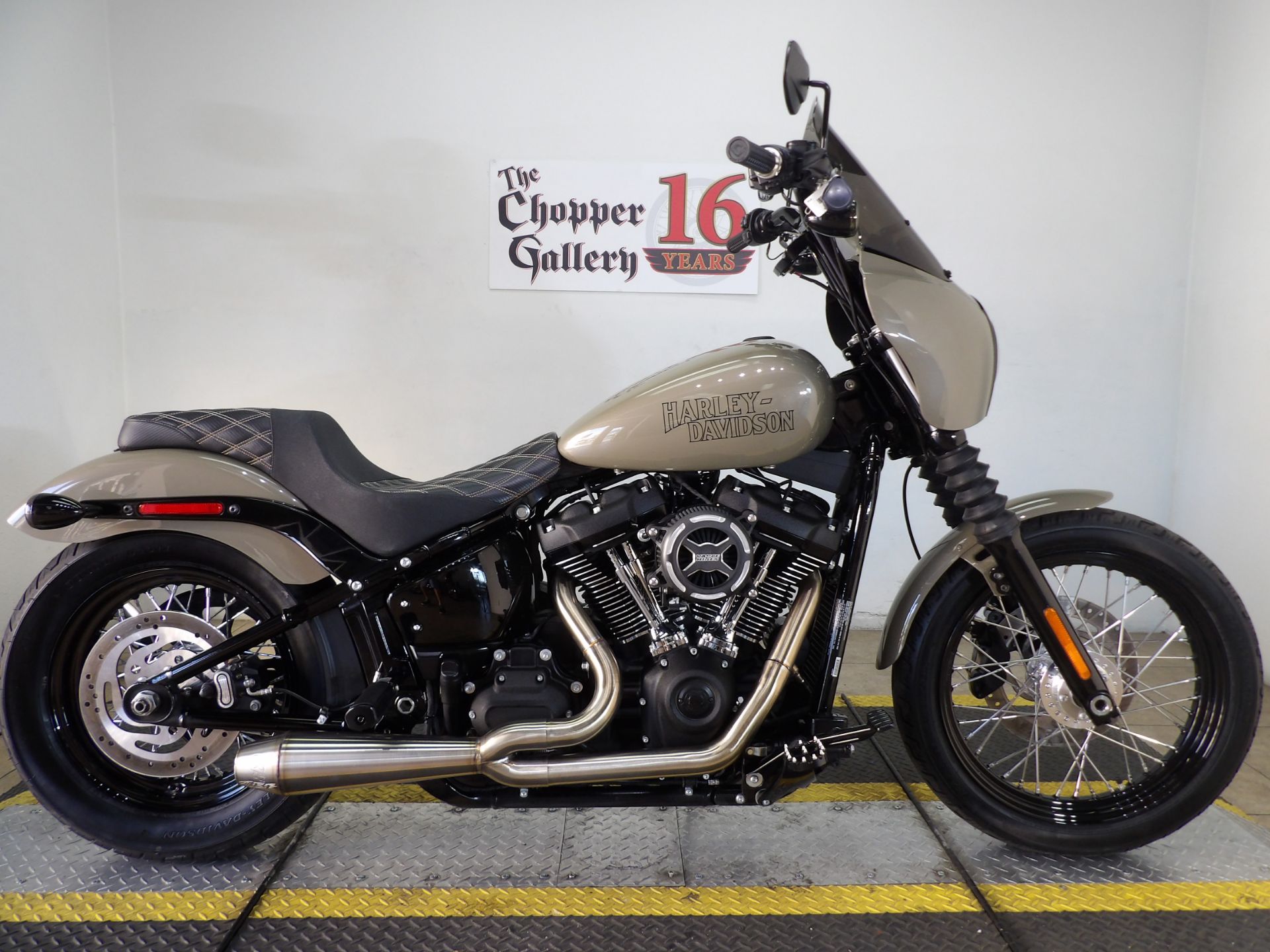 2021 Harley-Davidson Street Bob® 114 in Temecula, California - Photo 3