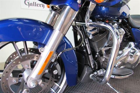 2017 Harley-Davidson Road Glide® Special in Temecula, California - Photo 34