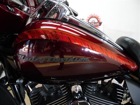 2014 Harley-Davidson CVO™ Limited in Temecula, California - Photo 8