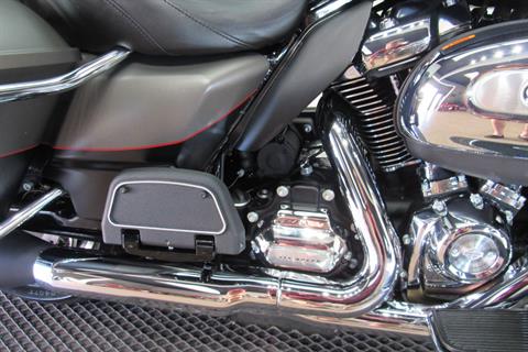 2018 Harley-Davidson Electra Glide® Ultra Classic® in Temecula, California - Photo 14