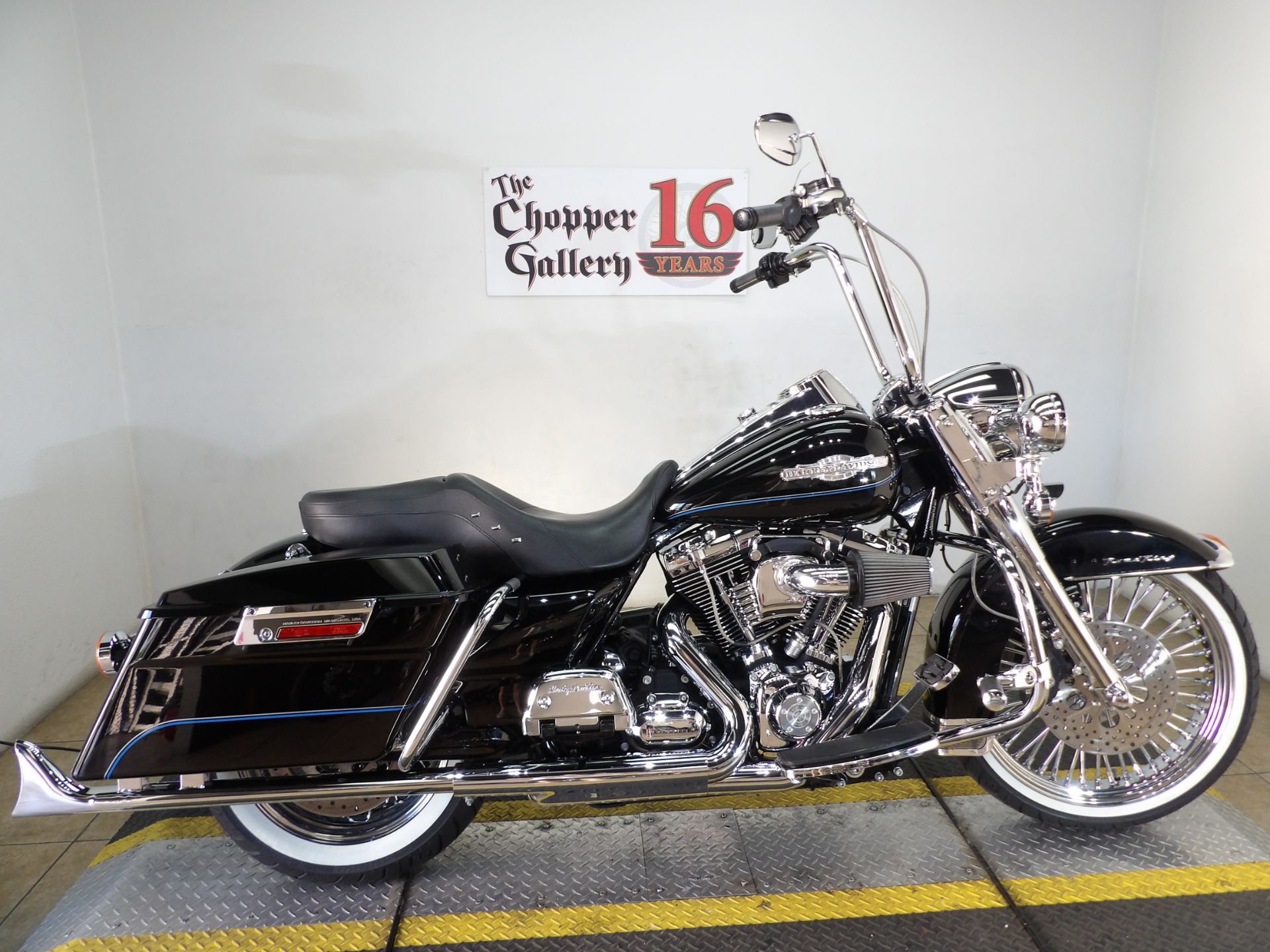 2009 Harley-Davidson Road King®  - Shrine in Temecula, California - Photo 9