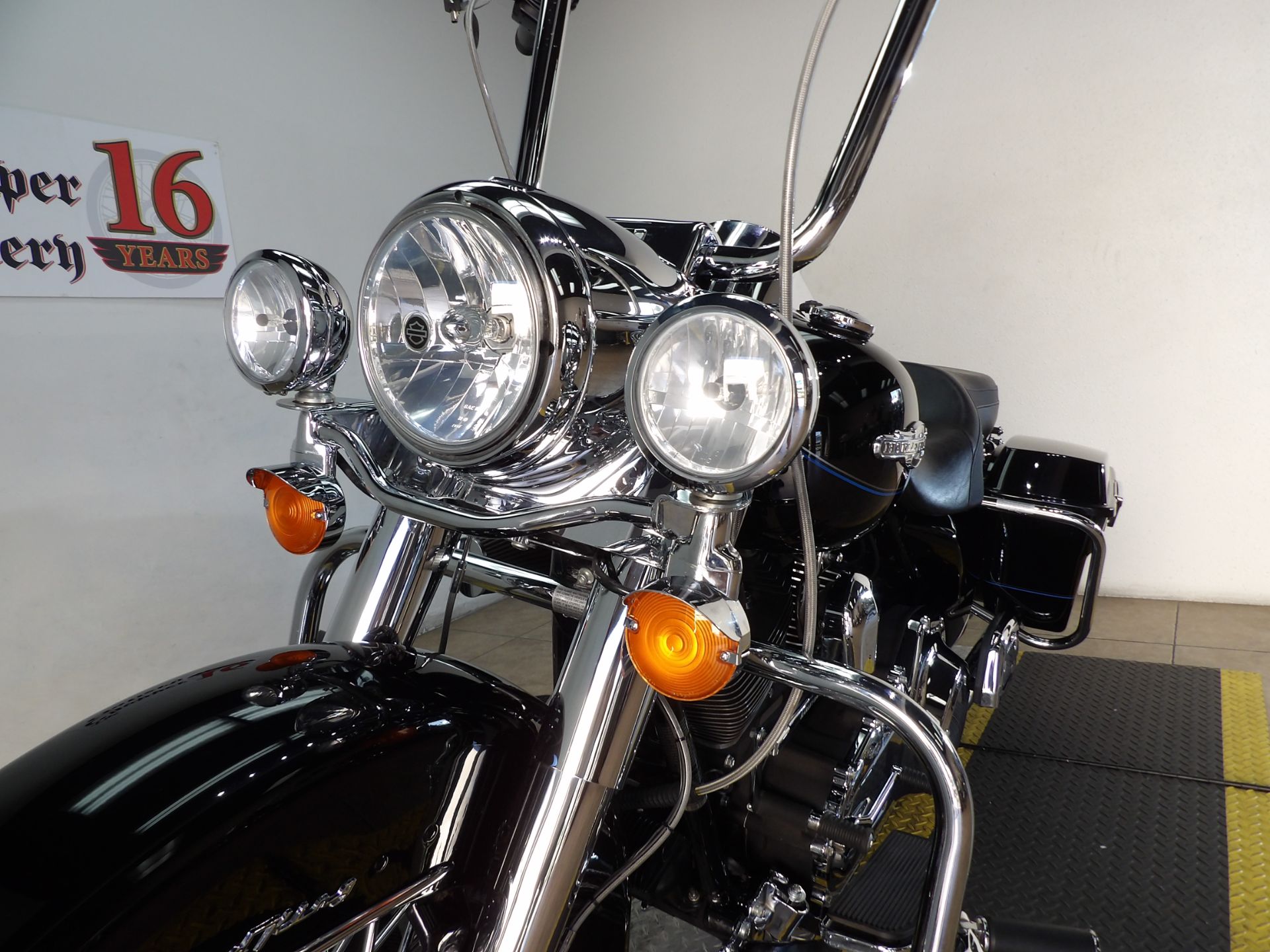2009 Harley-Davidson Road King®  - Shrine in Temecula, California - Photo 8
