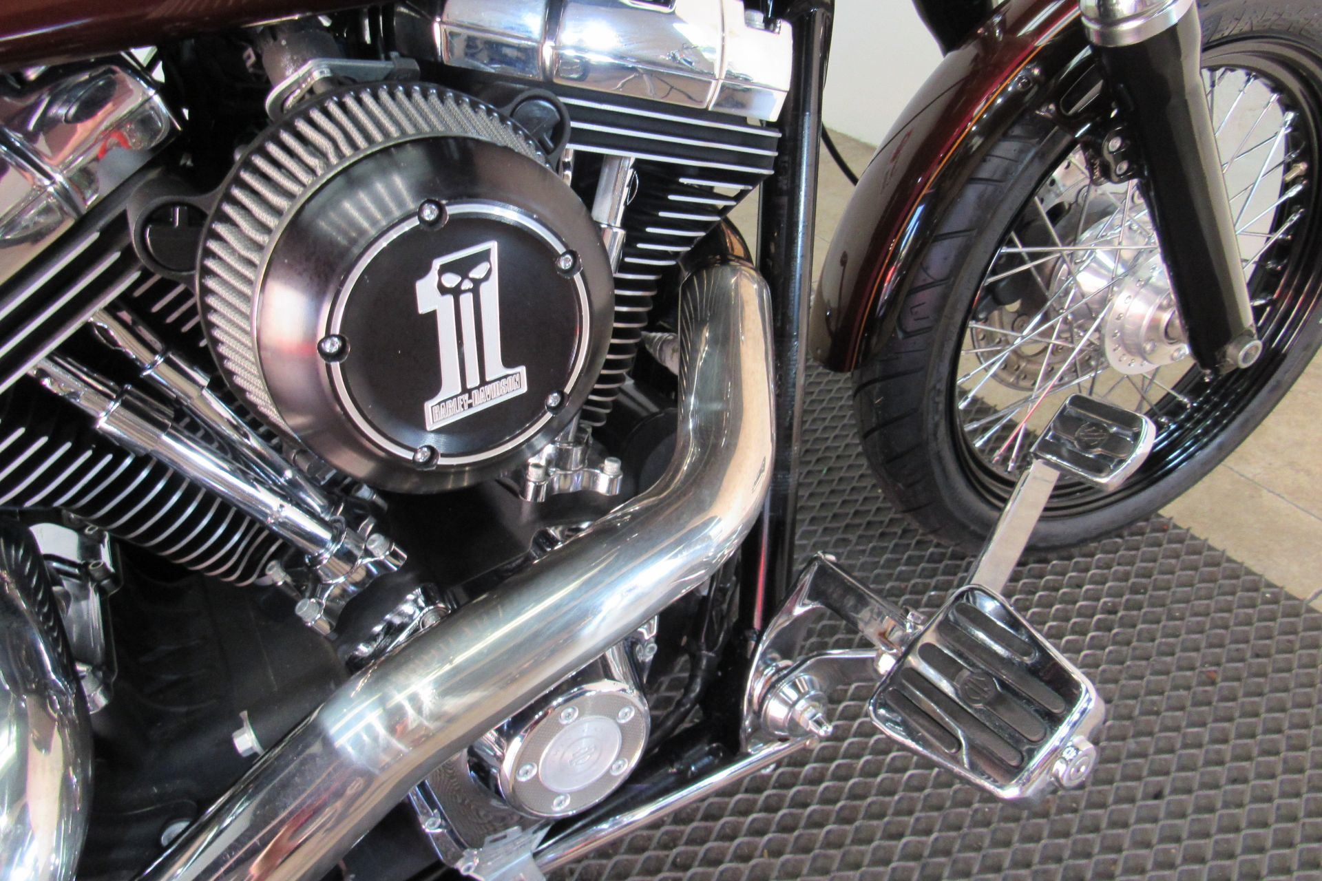 2011 Harley-Davidson Dyna® Super Glide® Custom in Temecula, California - Photo 14
