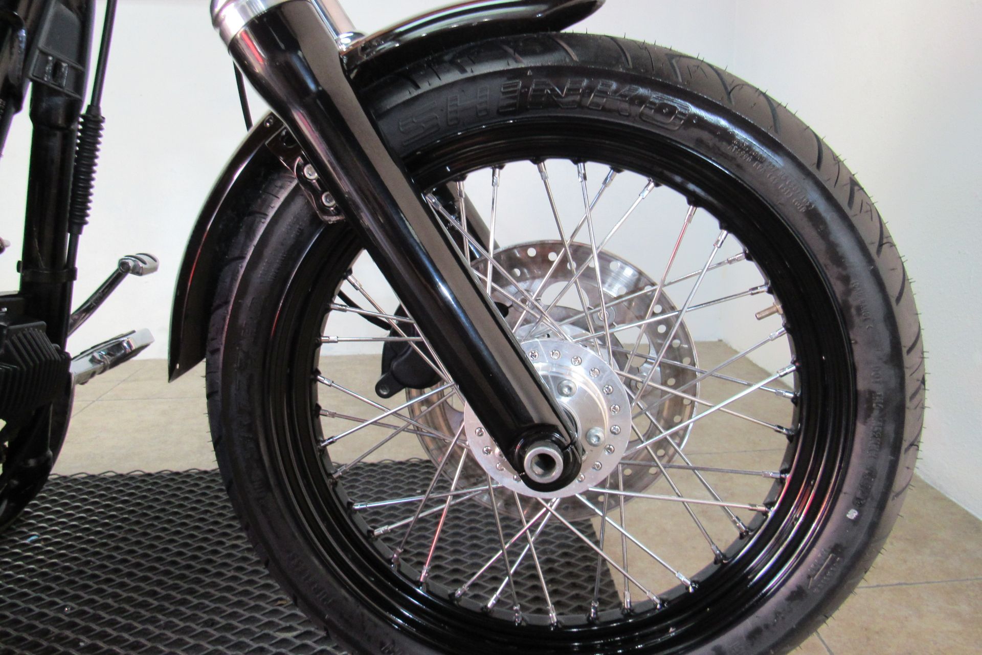 2011 Harley-Davidson Dyna® Super Glide® Custom in Temecula, California - Photo 15