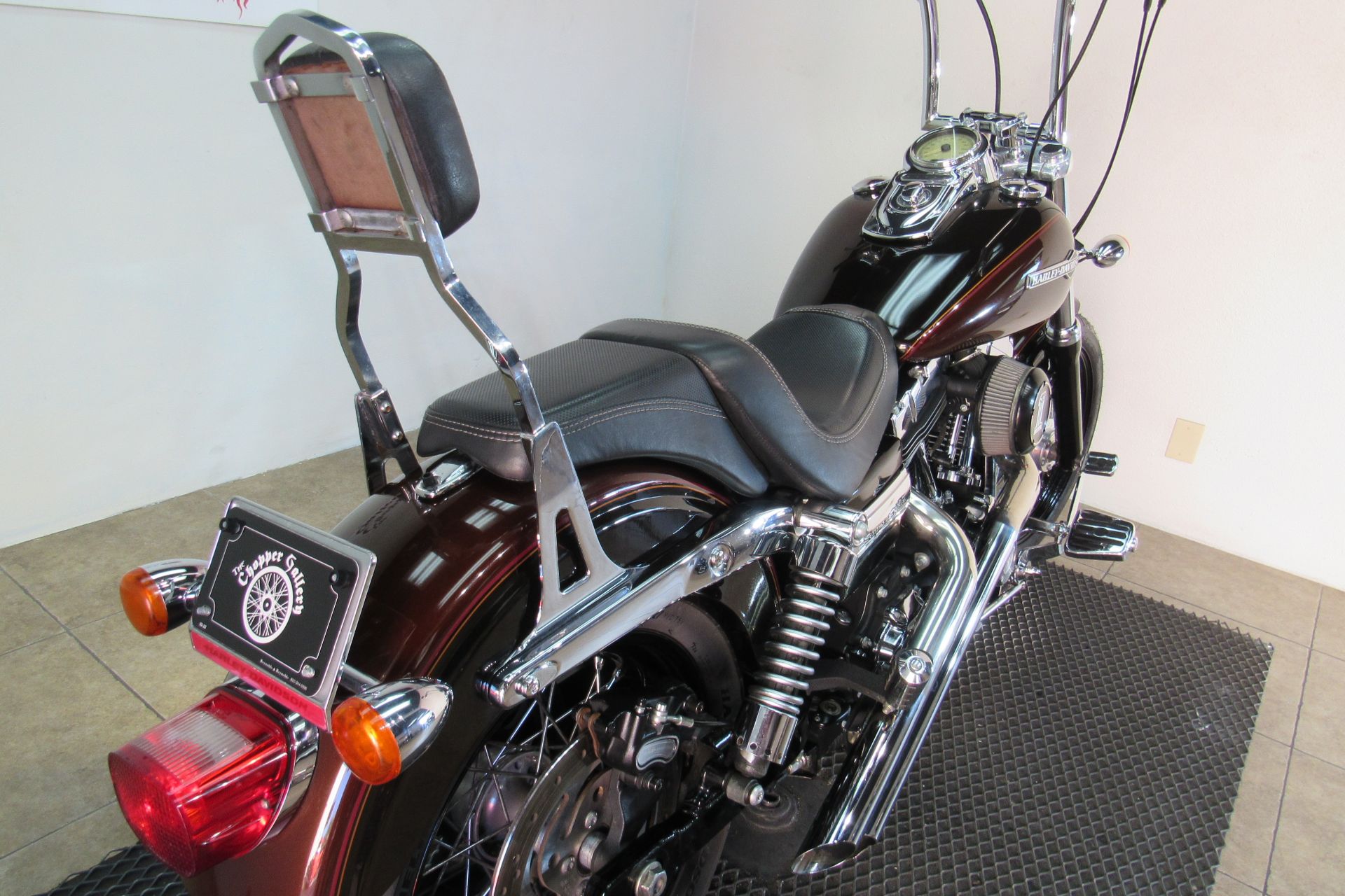 2011 Harley-Davidson Dyna® Super Glide® Custom in Temecula, California - Photo 24