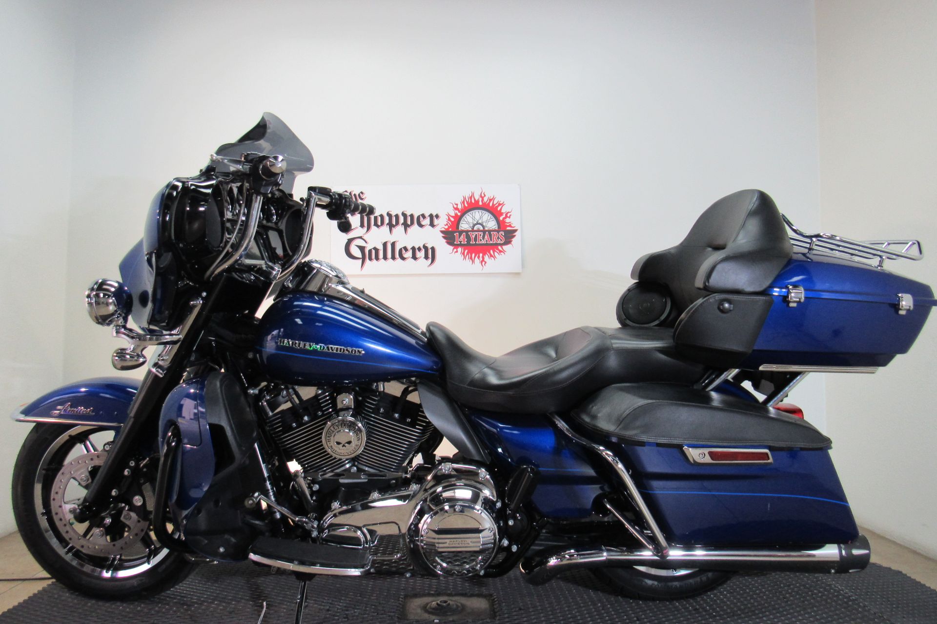 2015 Harley-Davidson Ultra Limited Low in Temecula, California - Photo 2