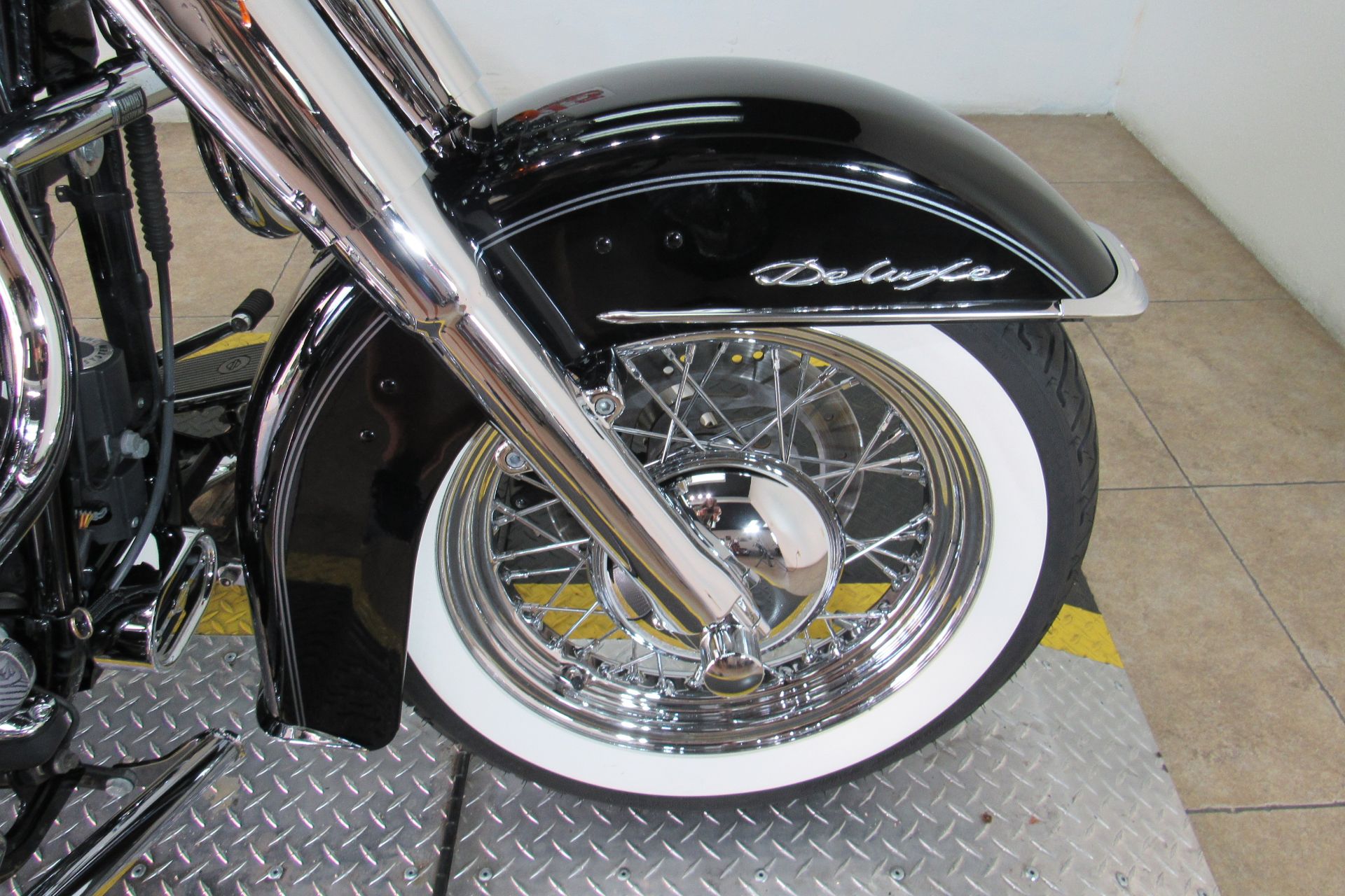 2014 Harley-Davidson Softail® Deluxe in Temecula, California - Photo 6