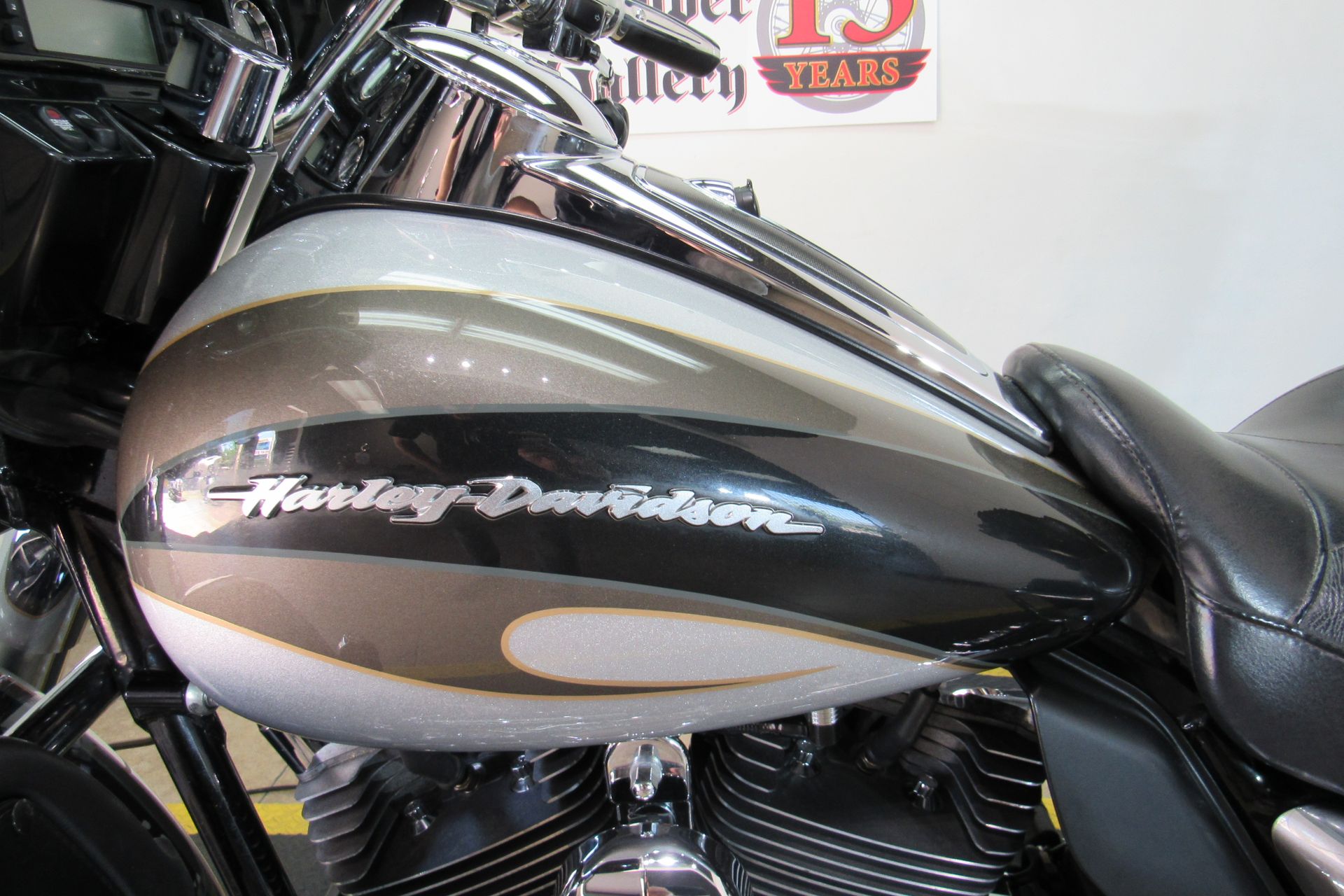 2013 Harley-Davidson CVO™ Ultra Classic® Electra Glide® in Temecula, California - Photo 8