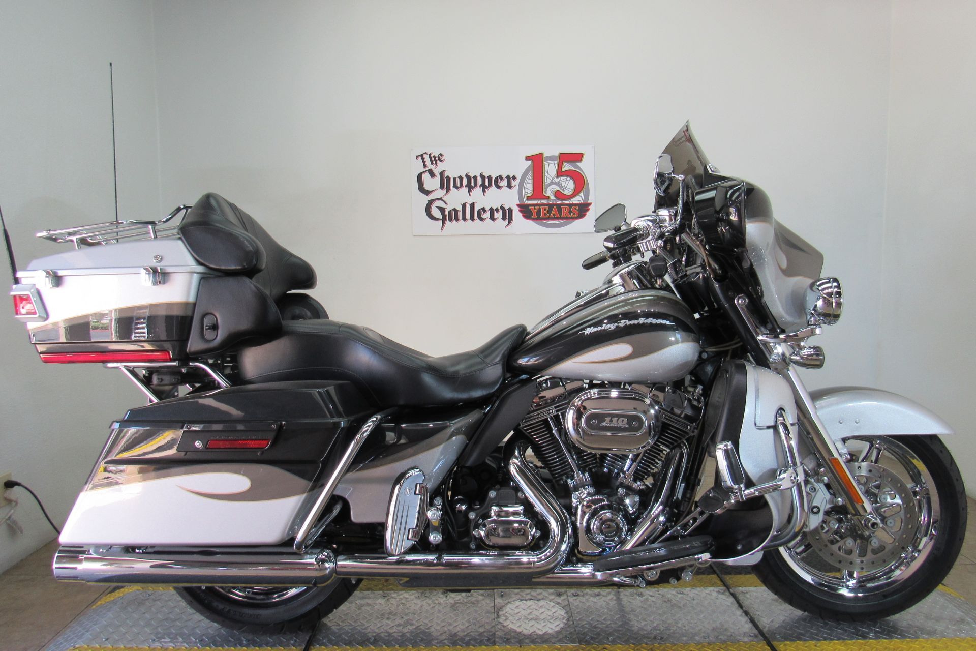 2013 Harley-Davidson CVO™ Ultra Classic® Electra Glide® in Temecula, California - Photo 1
