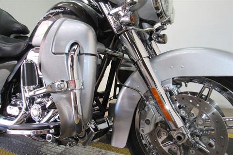 2013 Harley-Davidson CVO™ Ultra Classic® Electra Glide® in Temecula, California - Photo 26