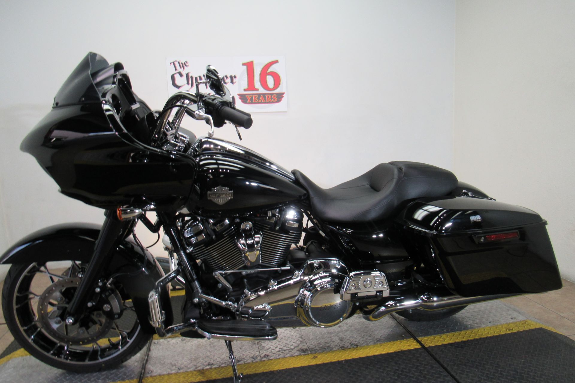 2022 Harley-Davidson Road Glide® Special in Temecula, California - Photo 6