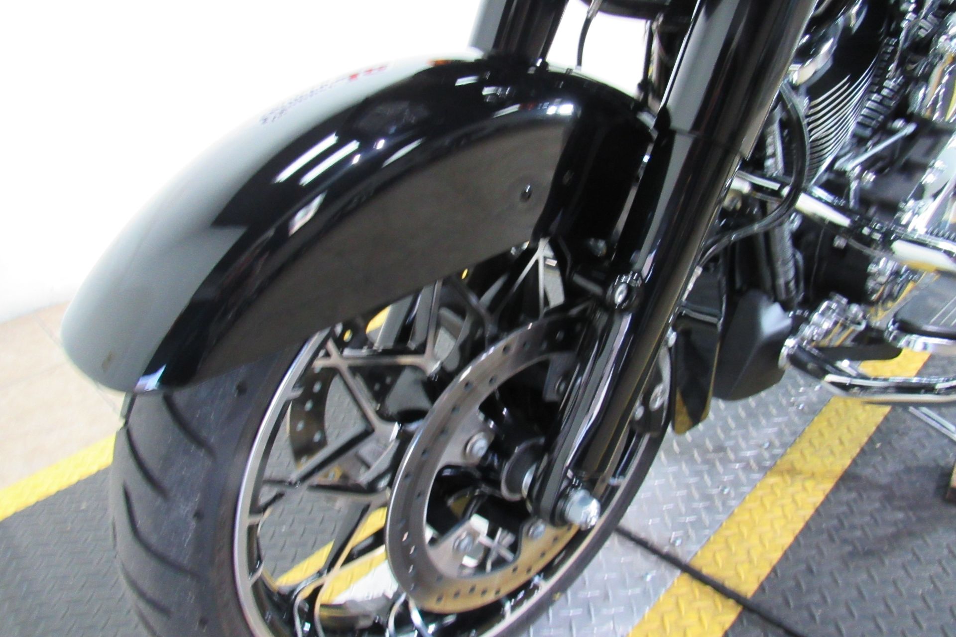 2022 Harley-Davidson Road Glide® Special in Temecula, California - Photo 16