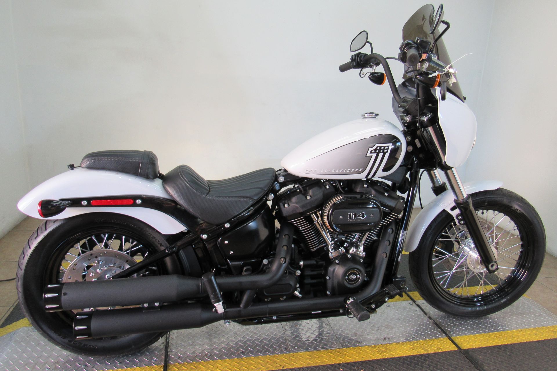 2021 Harley-Davidson Street Bob® 114 in Temecula, California - Photo 5