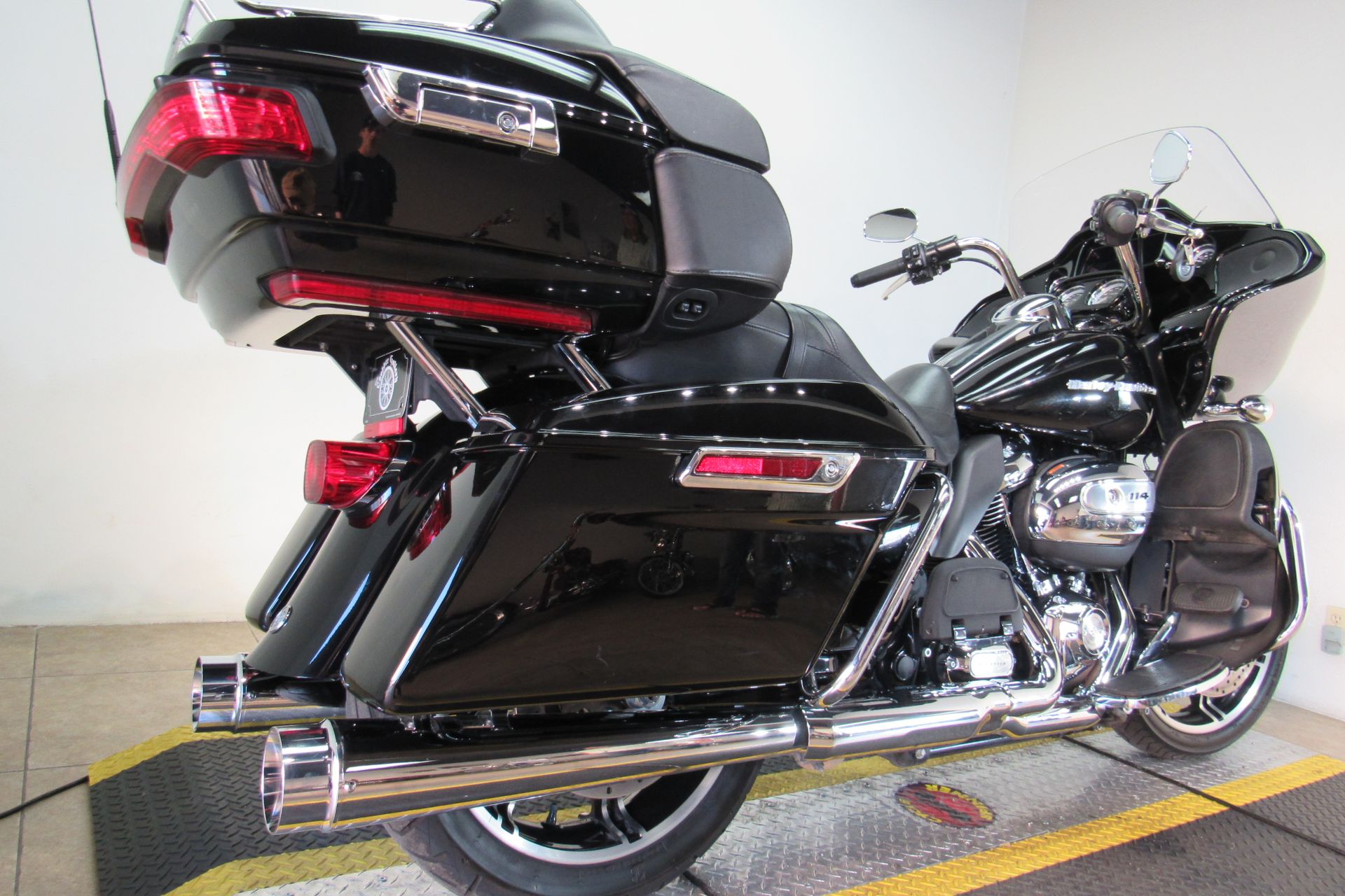 2021 Harley-Davidson Road Glide® Limited in Temecula, California - Photo 37