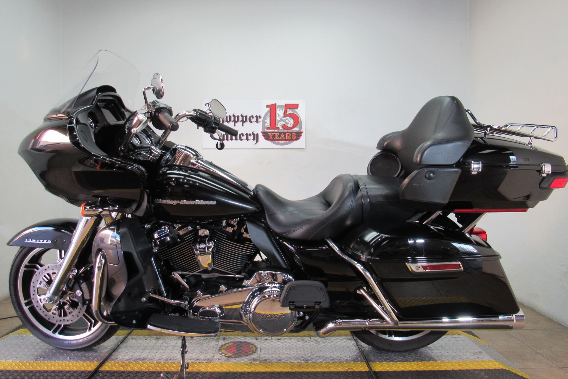 2021 Harley-Davidson Road Glide® Limited in Temecula, California - Photo 2