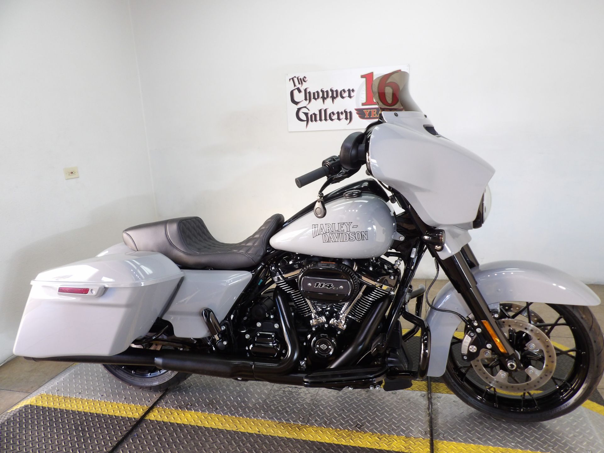 2023 Harley-Davidson Street Glide® Special in Temecula, California - Photo 7