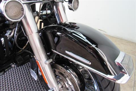 2011 Harley-Davidson Electra Glide® Ultra Limited in Temecula, California - Photo 9