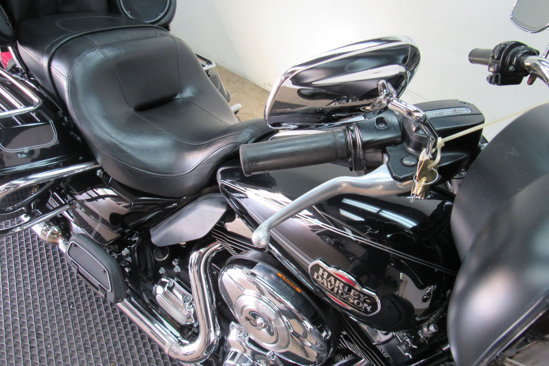 2013 Harley-Davidson Ultra Classic® Electra Glide® in Temecula, California - Photo 18