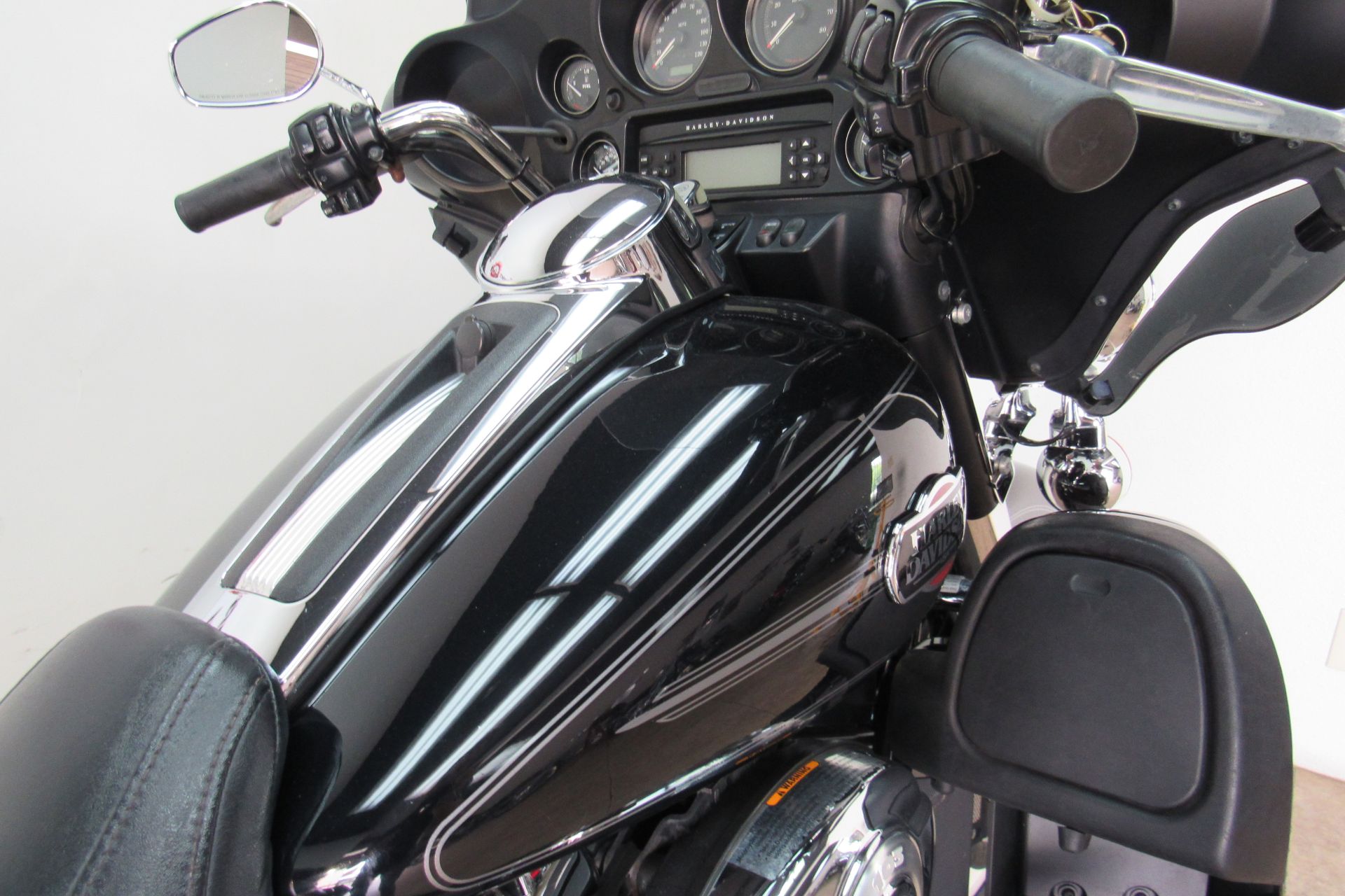 2013 Harley-Davidson Ultra Classic® Electra Glide® in Temecula, California - Photo 19