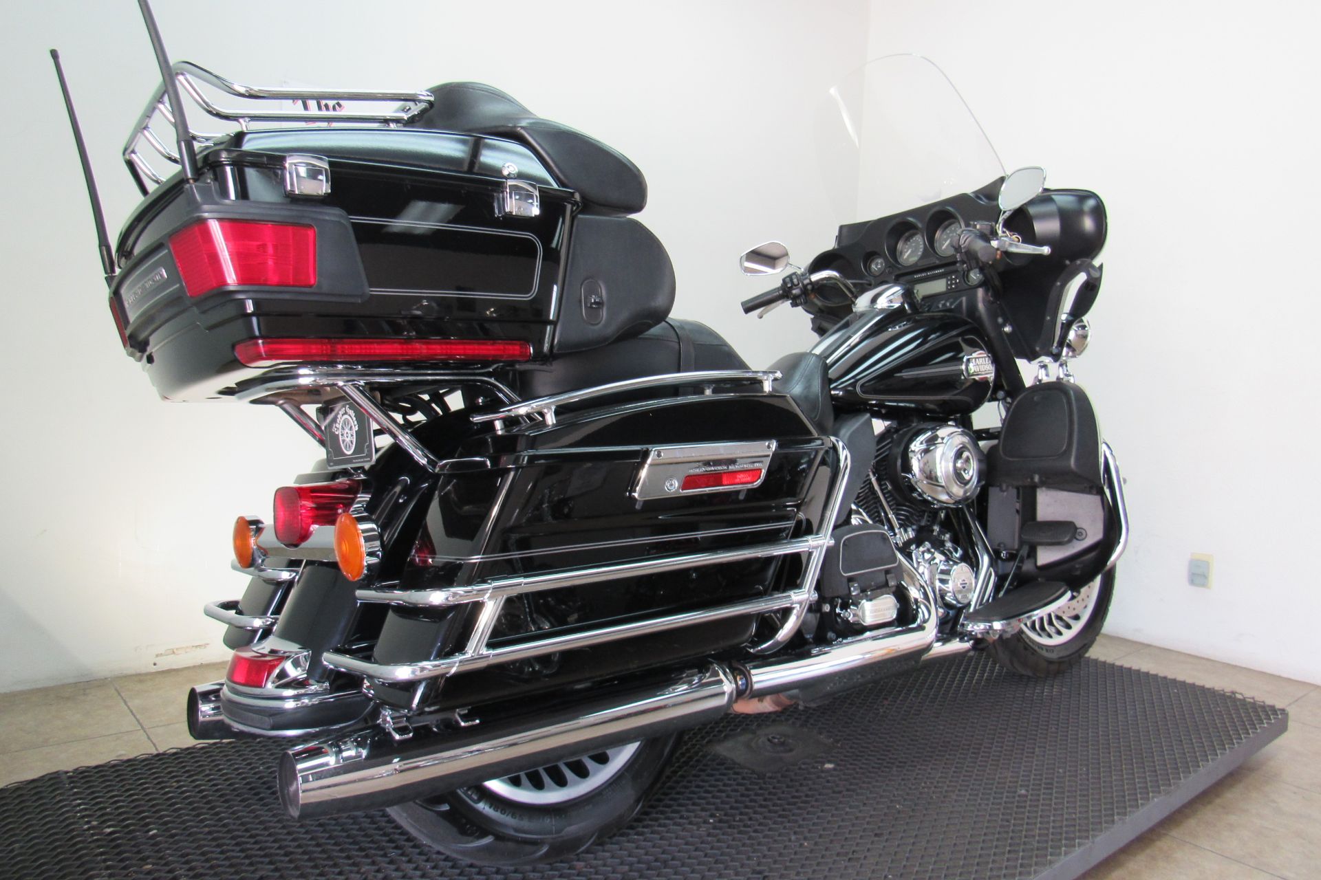 2013 Harley-Davidson Ultra Classic® Electra Glide® in Temecula, California - Photo 29