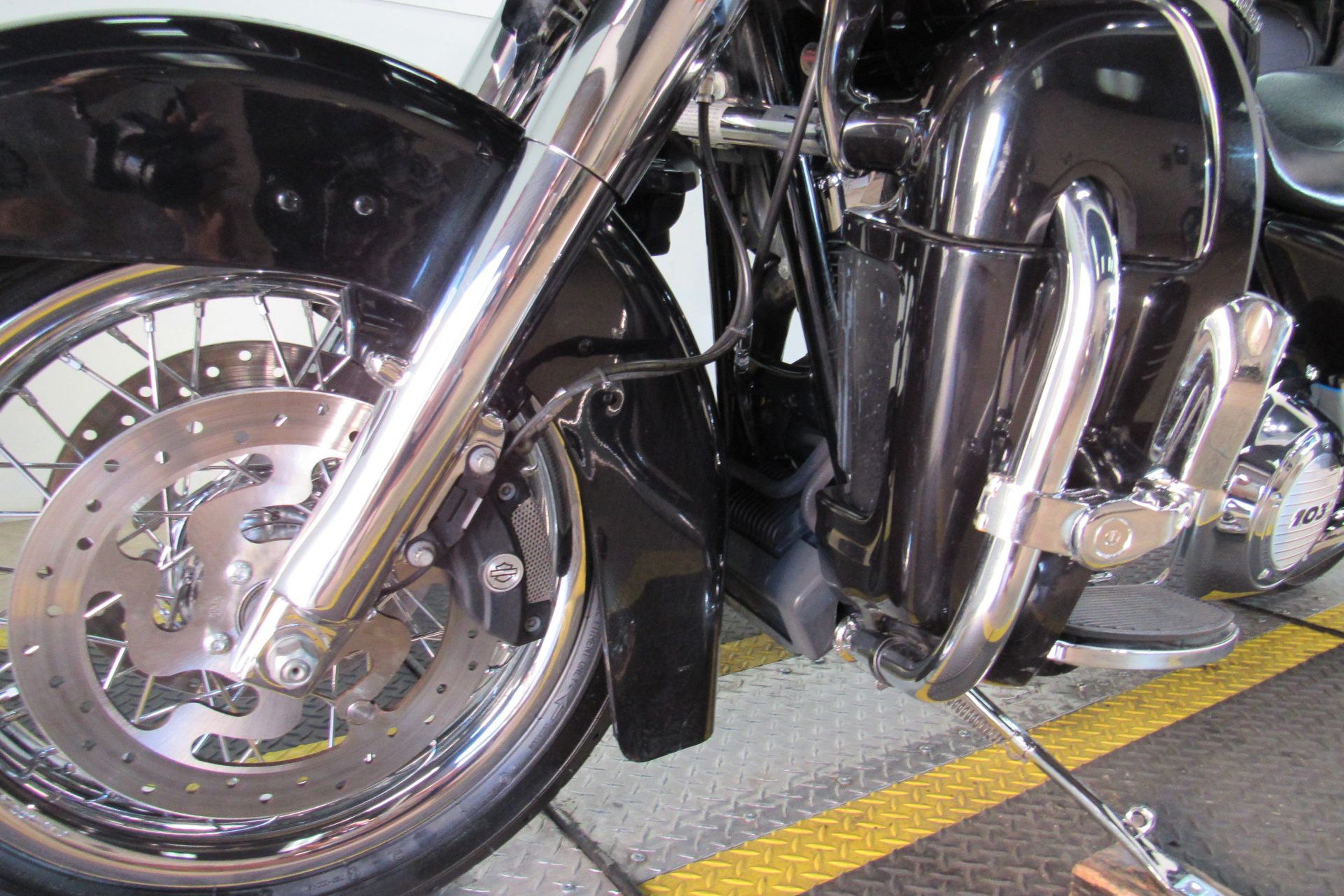 2013 Harley-Davidson Road Glide® Ultra in Temecula, California - Photo 18