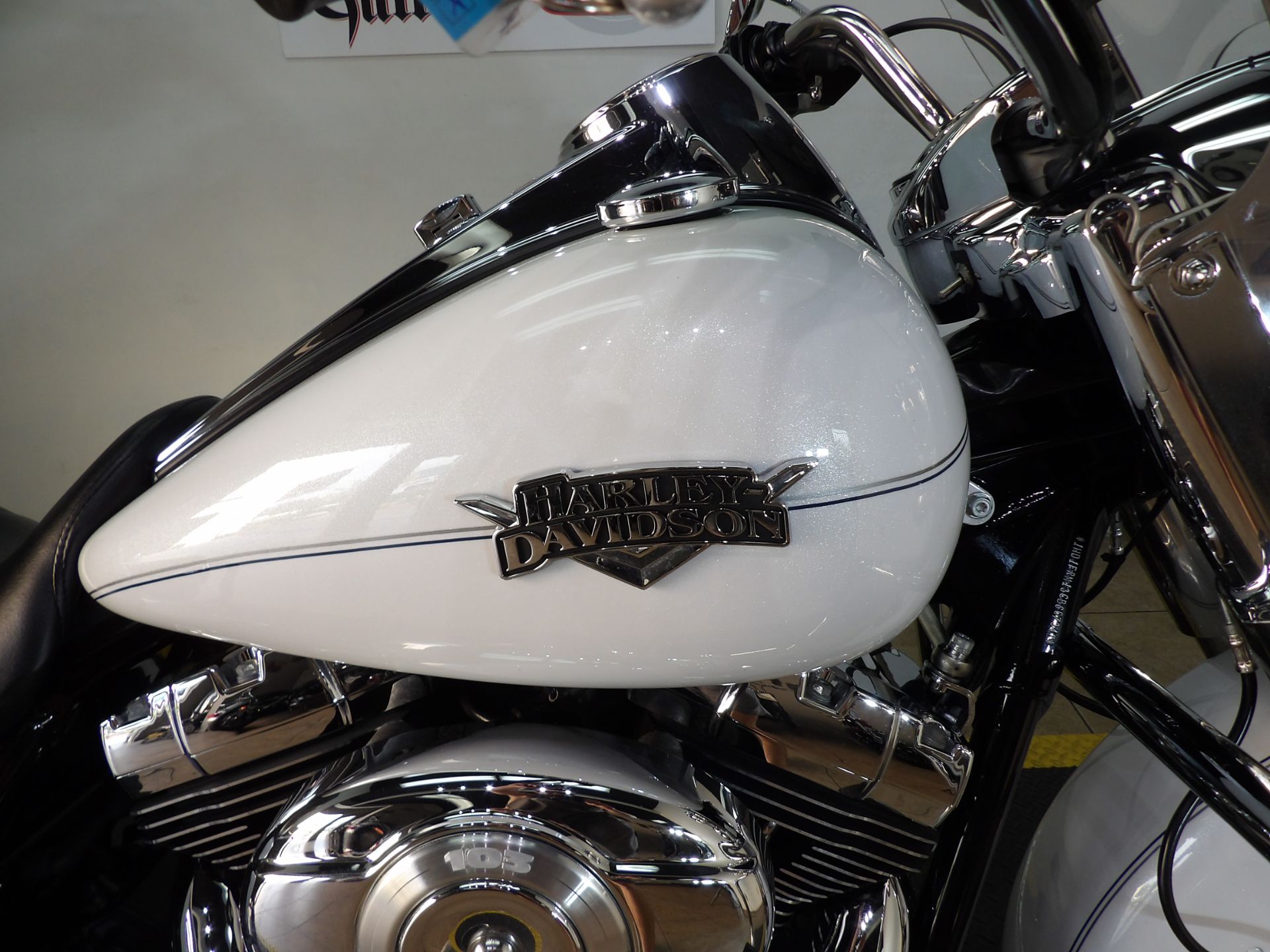 2012 Harley-Davidson Road King® Classic in Temecula, California - Photo 11