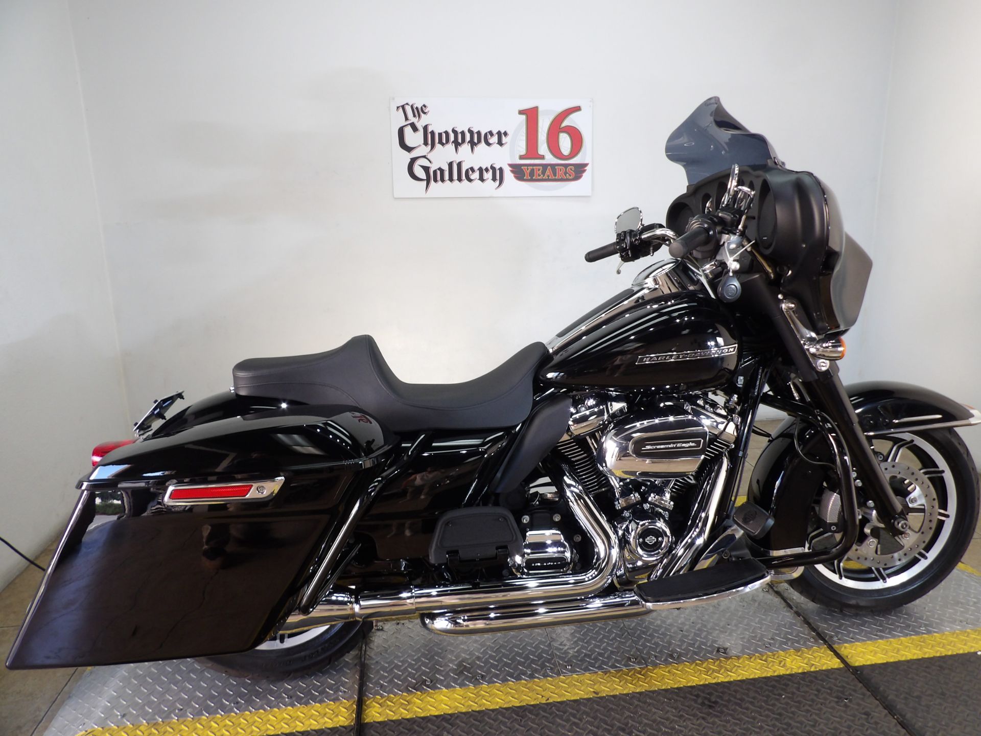 2019 Harley-Davidson Electra Glide® Standard in Temecula, California - Photo 10