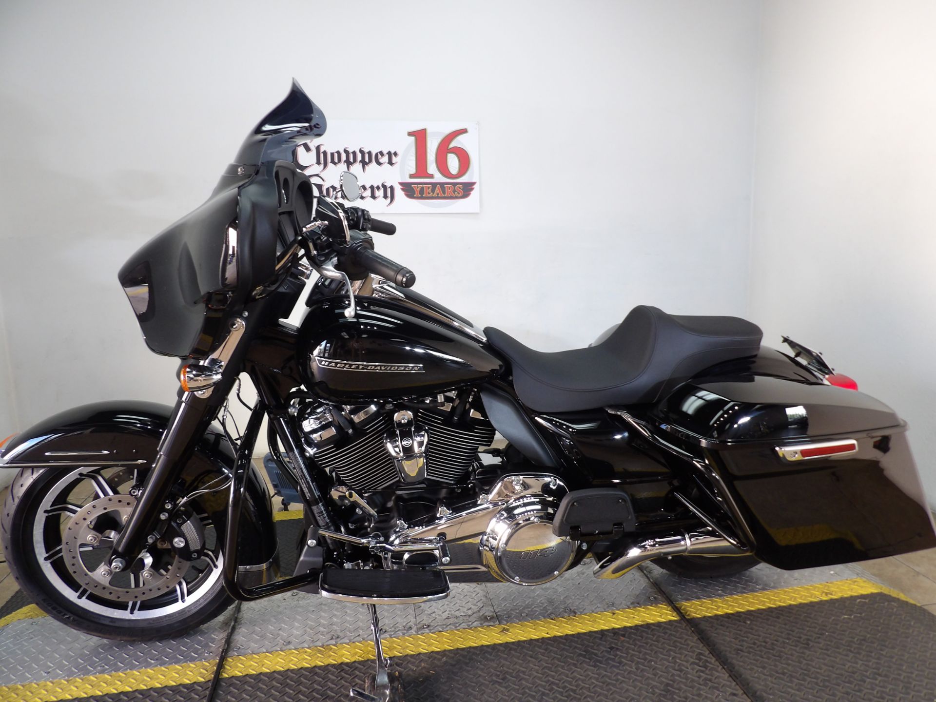 2019 Harley-Davidson Electra Glide® Standard in Temecula, California - Photo 7