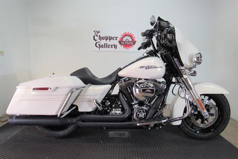 2014 Harley-Davidson Street Glide® Special in Temecula, California - Photo 20