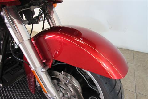2013 Harley-Davidson Road Glide® Custom in Temecula, California - Photo 15