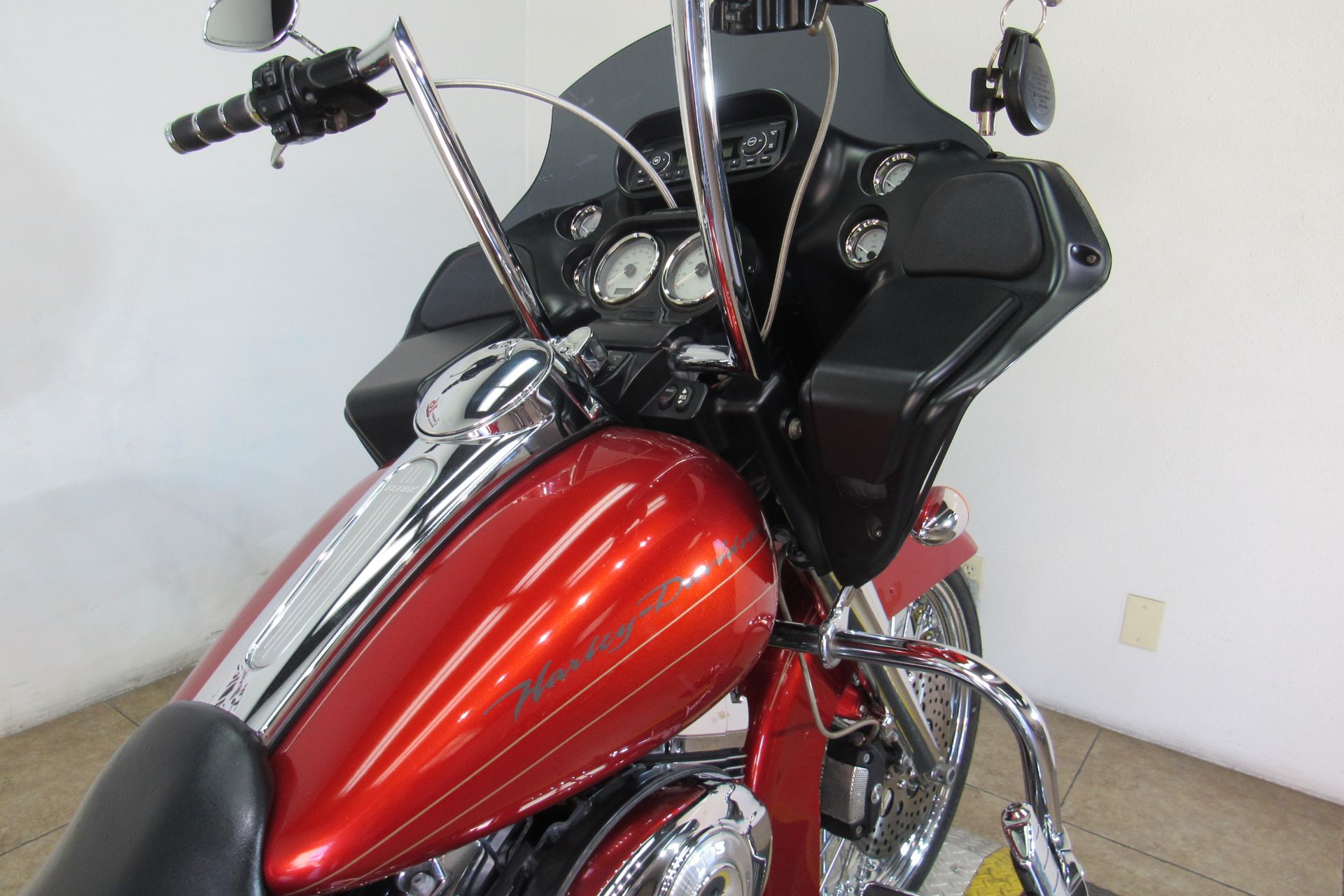 2013 Harley-Davidson Road Glide® Custom in Temecula, California - Photo 25