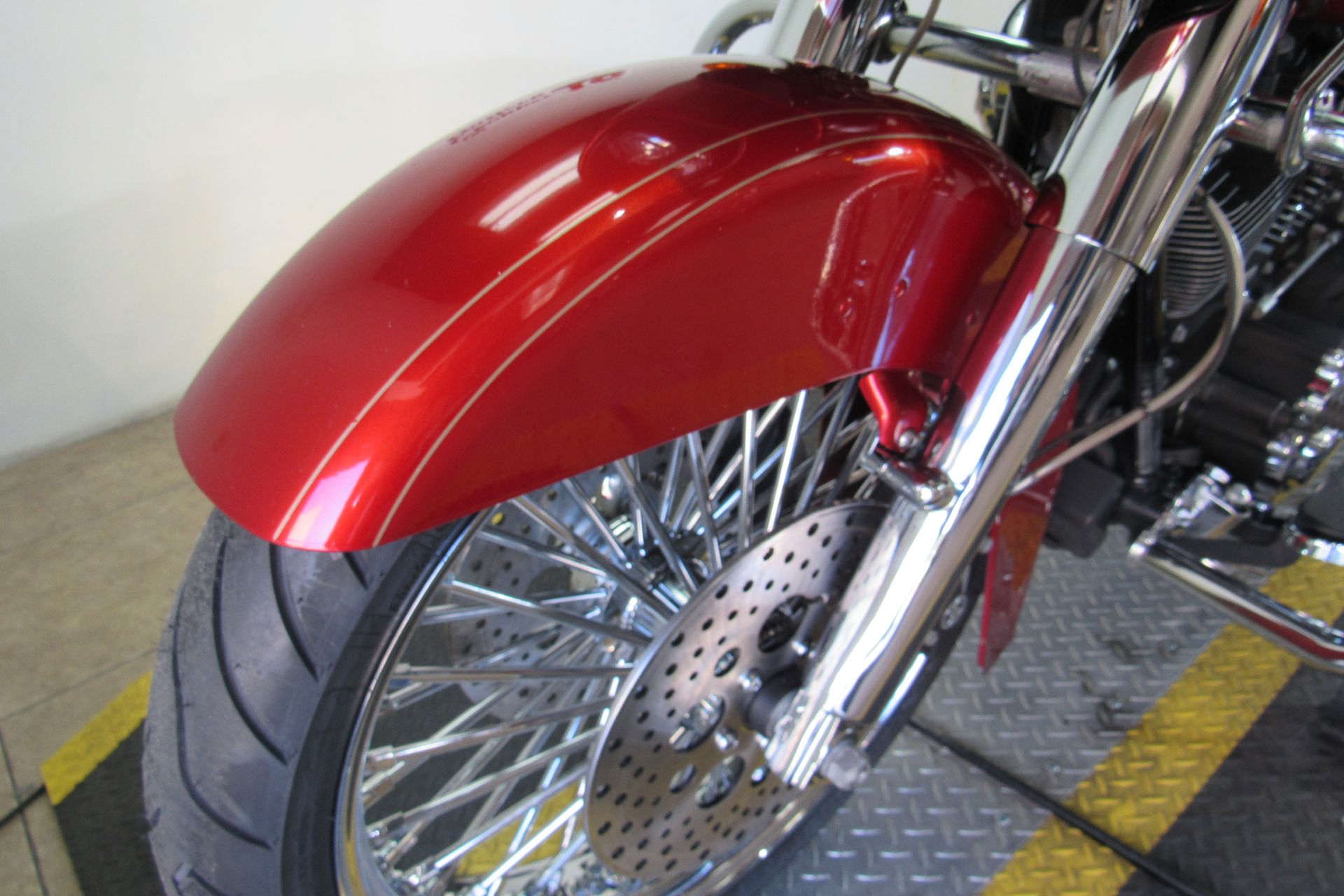 2013 Harley-Davidson Road Glide® Custom in Temecula, California - Photo 22
