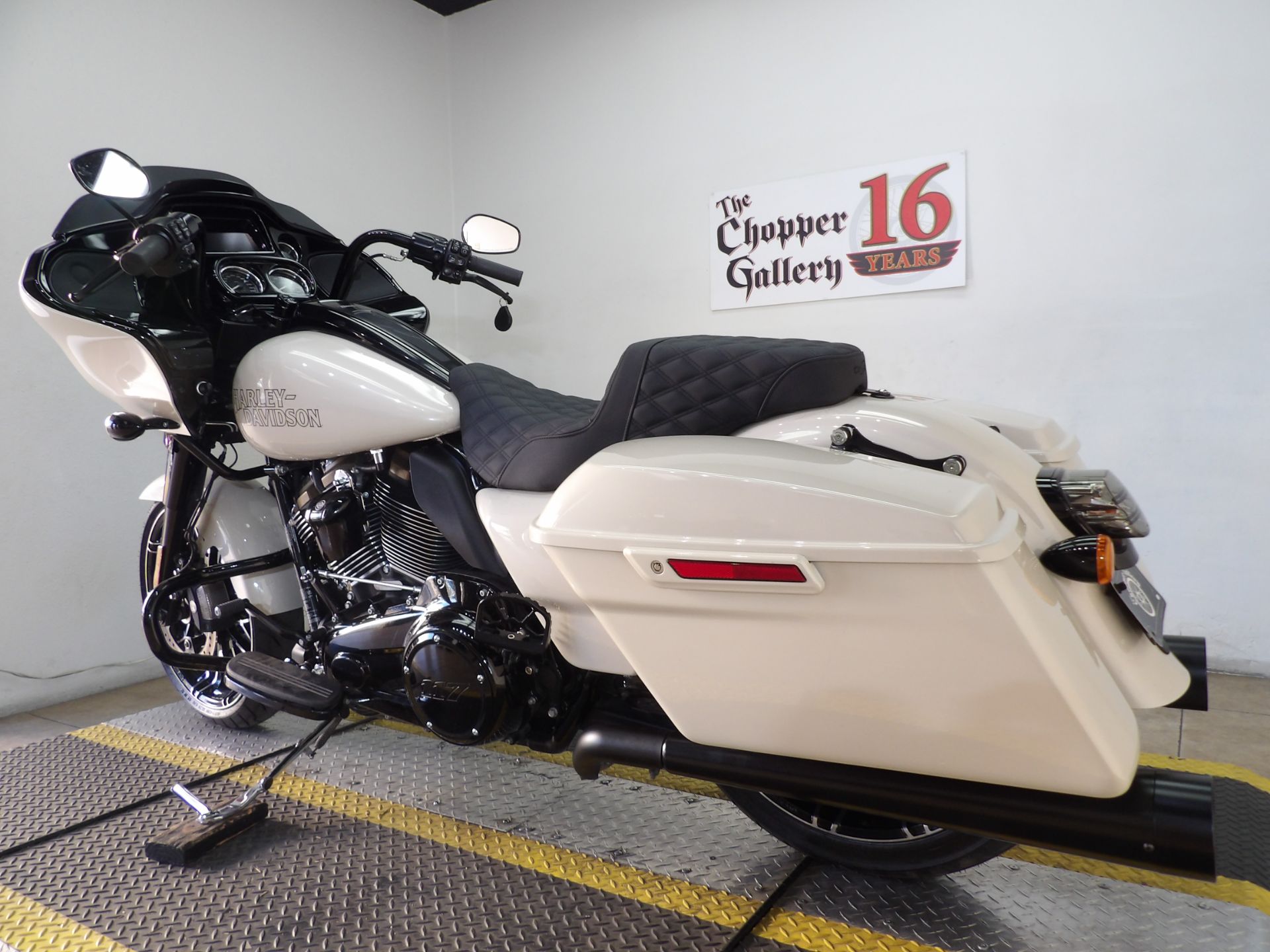 2023 Harley-Davidson Road Glide® ST in Temecula, California - Photo 34