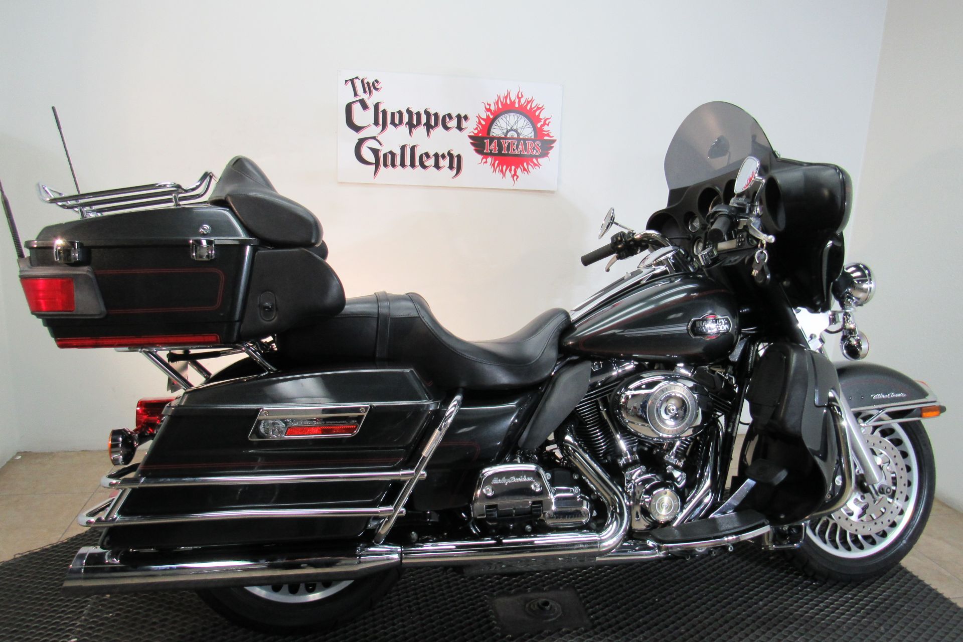 2009 Harley-Davidson Ultra Classic® Electra Glide® in Temecula, California - Photo 5