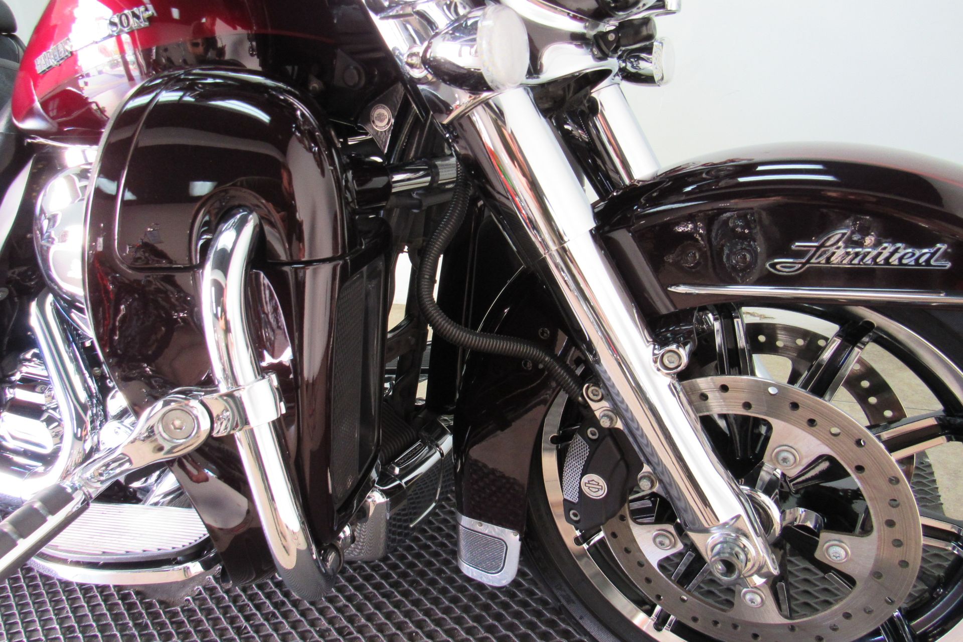 2014 Harley-Davidson Electra Glide® Ultra Classic® in Temecula, California - Photo 14