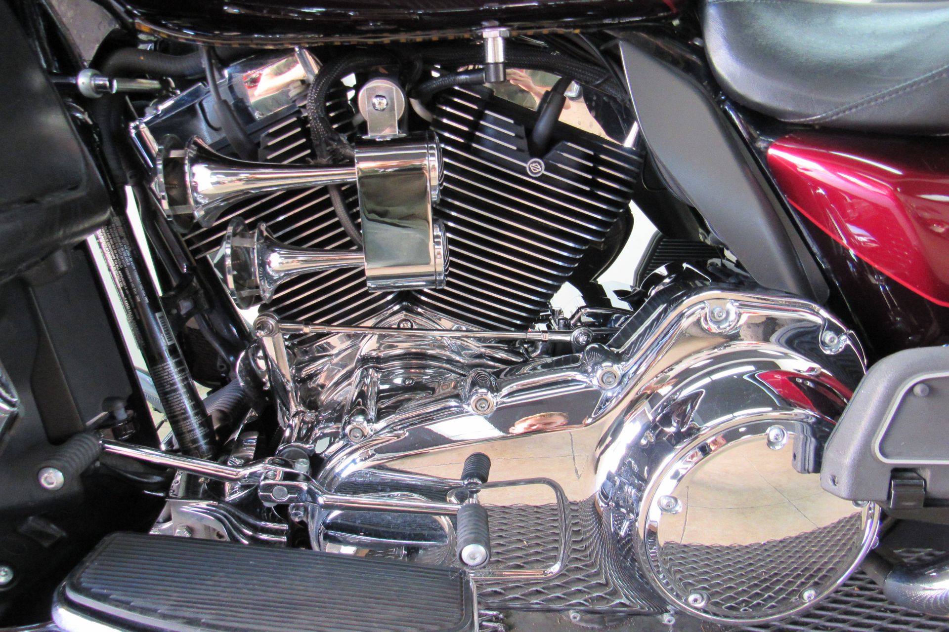 2014 Harley-Davidson Electra Glide® Ultra Classic® in Temecula, California - Photo 12