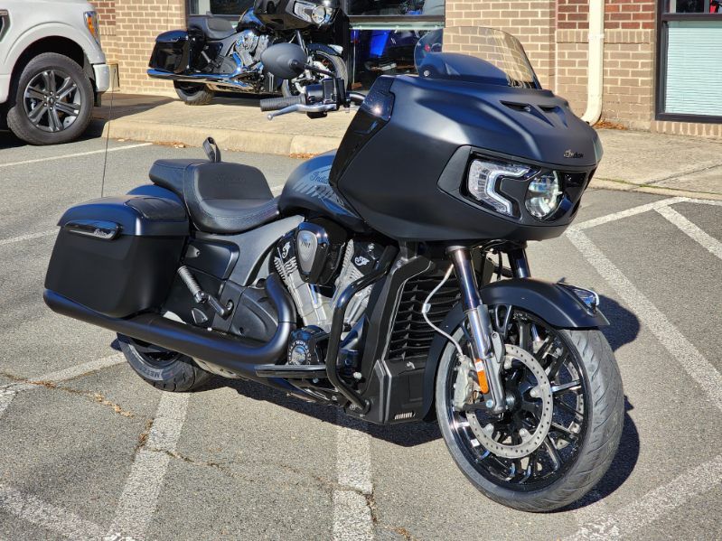2024 Indian Motorcycle Challenger® Dark Horse® with PowerBand Audio Package in Fredericksburg, Virginia - Photo 2