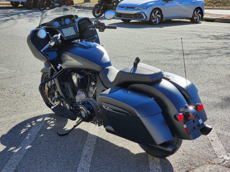 2024 Indian Motorcycle Challenger® Dark Horse® with PowerBand Audio Package in Fredericksburg, Virginia - Photo 6