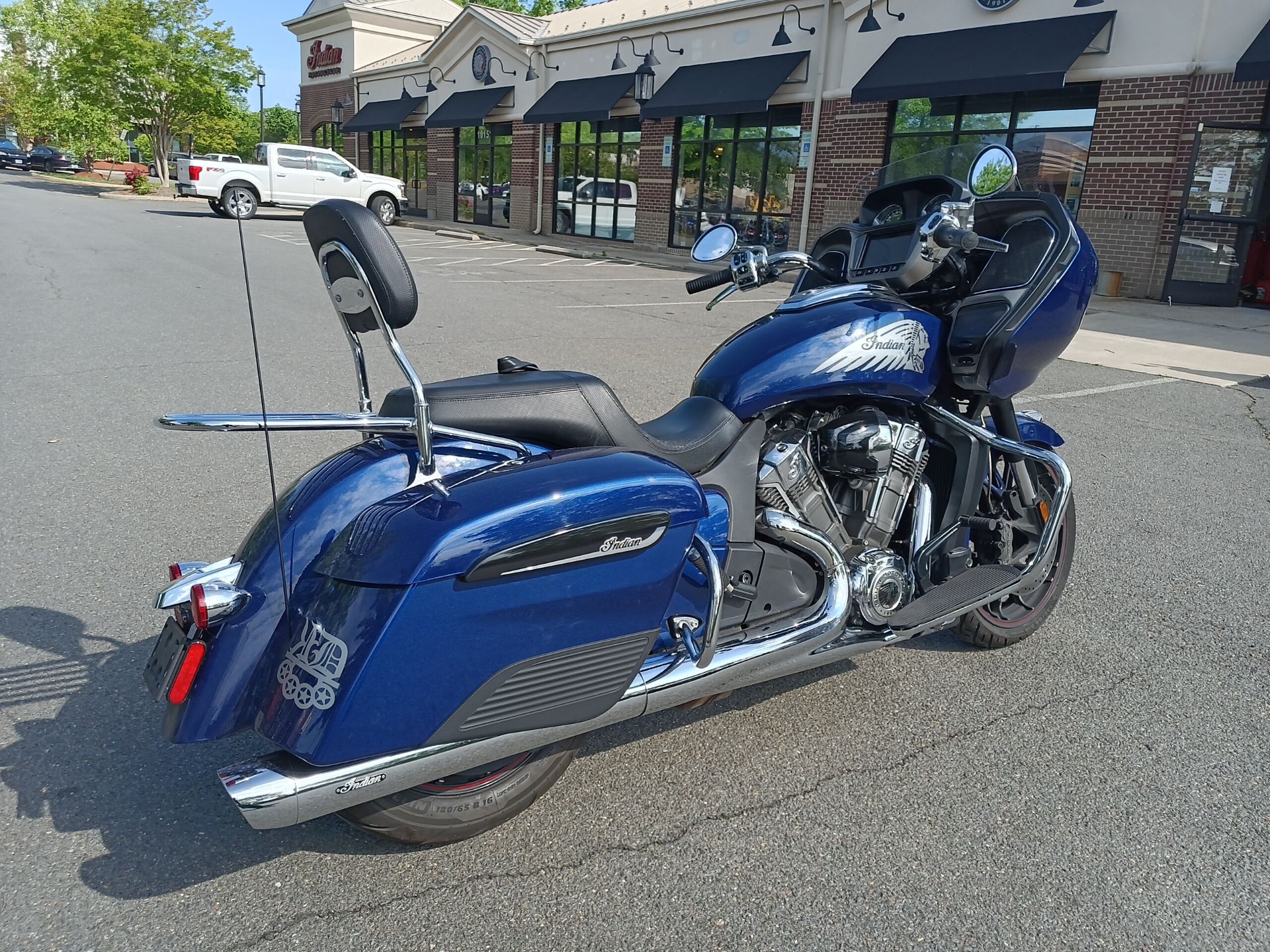 2020 Indian Motorcycle Challenger® Limited in Fredericksburg, Virginia - Photo 8