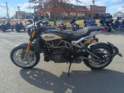 2023 Indian Motorcycle FTR R Carbon in Fredericksburg, Virginia - Photo 2