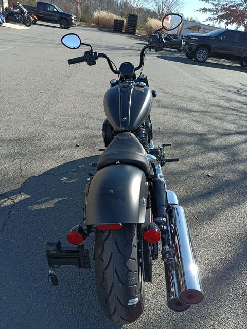 2022 Indian Motorcycle Chief Bobber Dark Horse® in Fredericksburg, Virginia - Photo 4