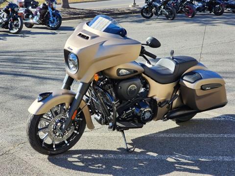 2024 Indian Motorcycle Chieftain® Dark Horse® Icon with PowerBand Audio Package in Fredericksburg, Virginia - Photo 4